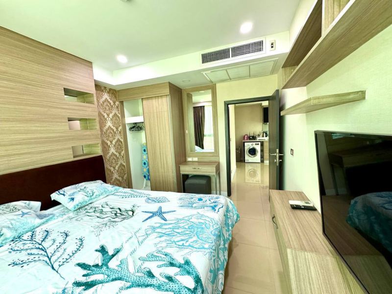 1 Bedroom Apartment in Dusit Grand Condo View