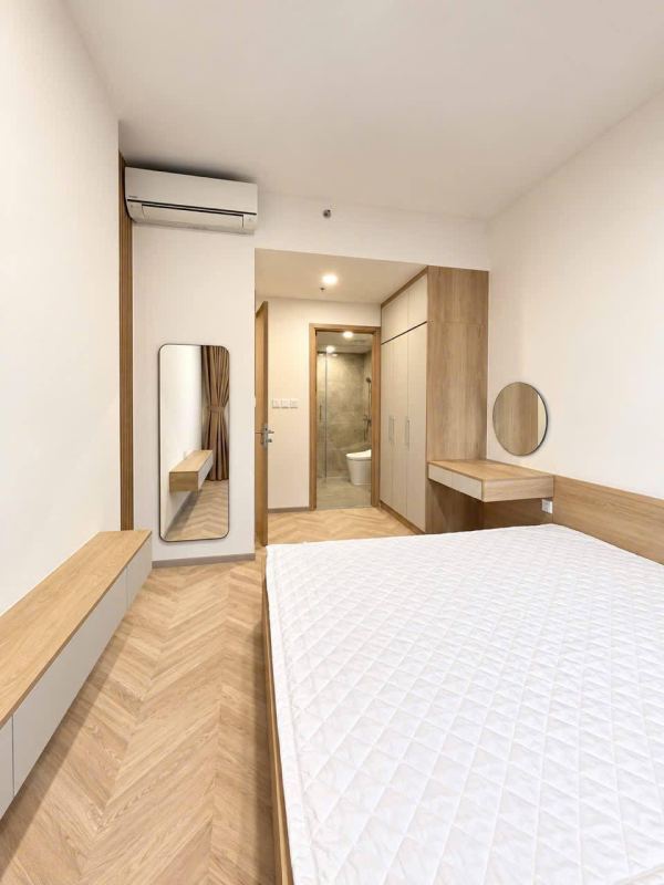 Spacious 2‑Room Apartment in Modern Complex