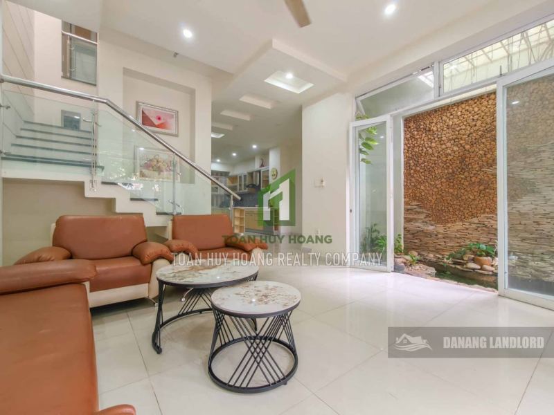 3BR 2-Story House near Vincom Plaza, Da Nang