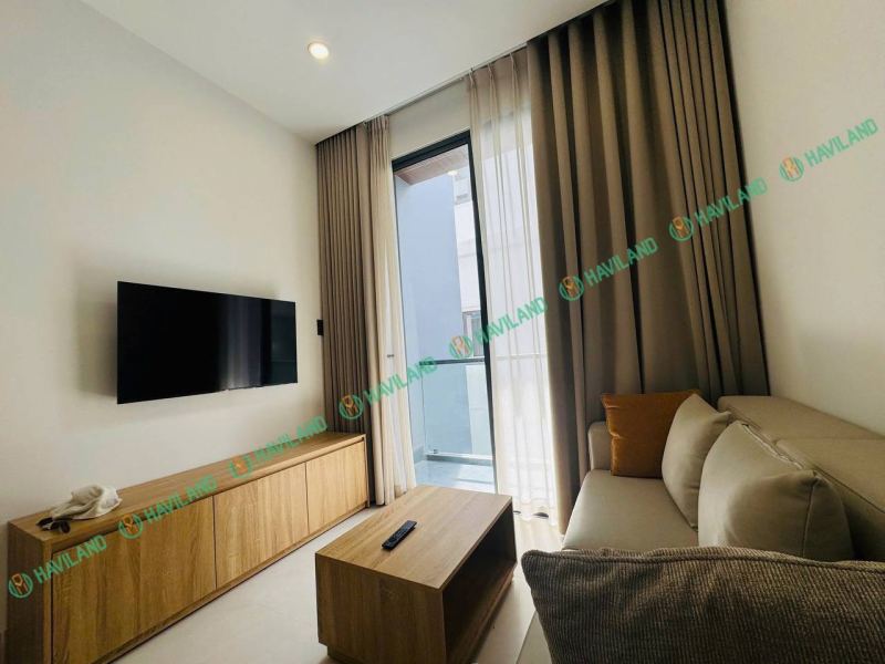1-Bedroom Apartment with Pool on Dang Vu Hy Street