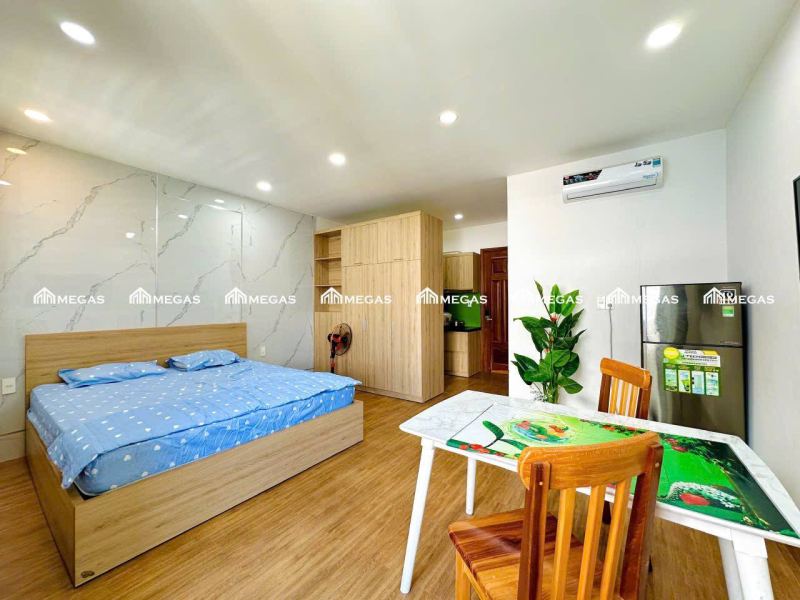 Studio Apartment on Tran Nhat Duat Street