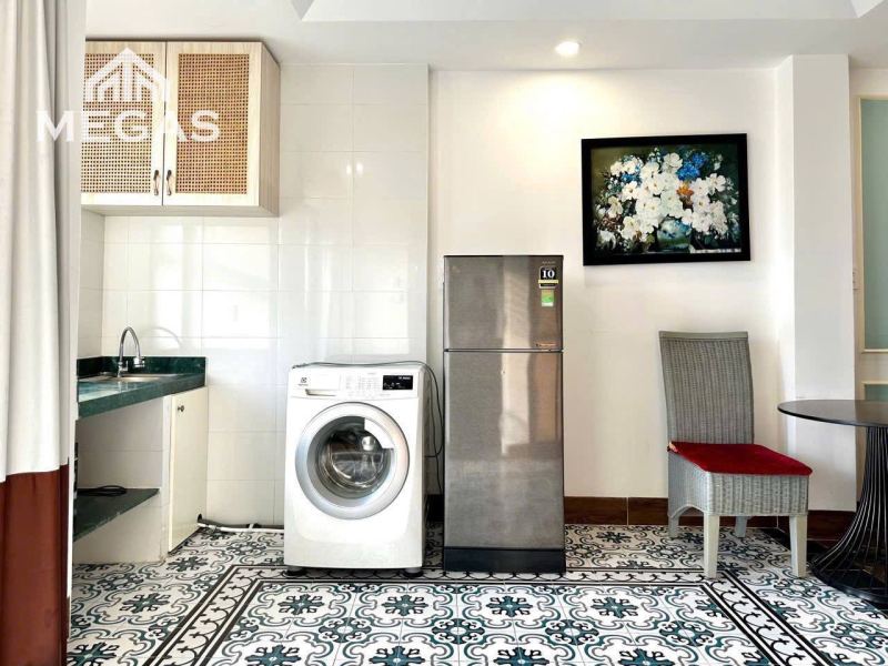 European design studio apartment on Biet Thu
