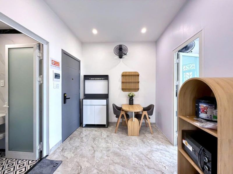 1-Bedroom Apartment on Tran Thanh Tong Street