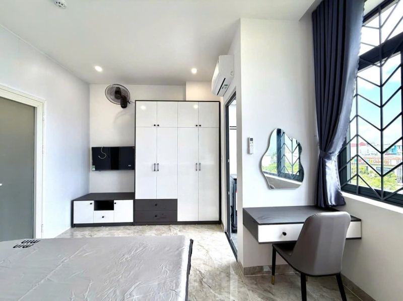 1-Bedroom Apartment on Tran Thanh Tong Street