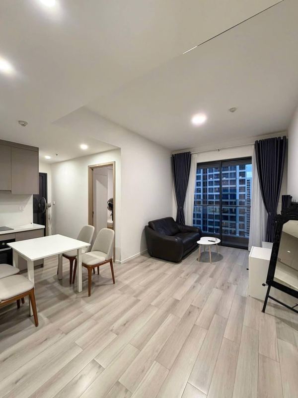 Spacious 2 Bedroom Pet Friendly Apartment