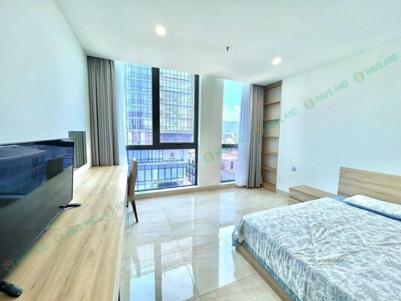 2 Bedroom Apartment on Ly Tu Trong Street