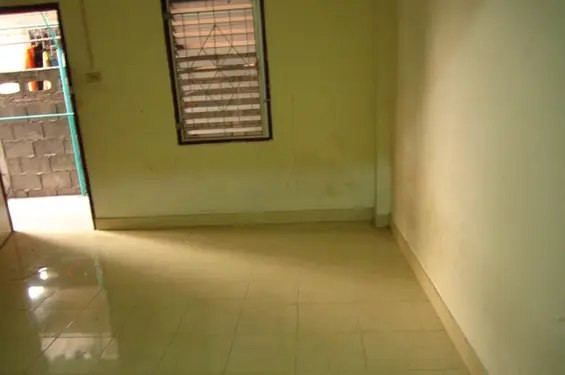 Room in Phutthabucha Soi 4
