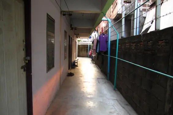Room in Phutthabucha Soi 4
