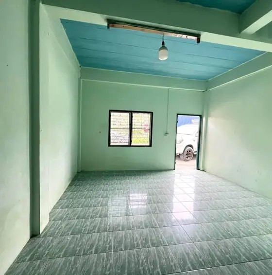 Ground Floor Room in Bang Bua Thong