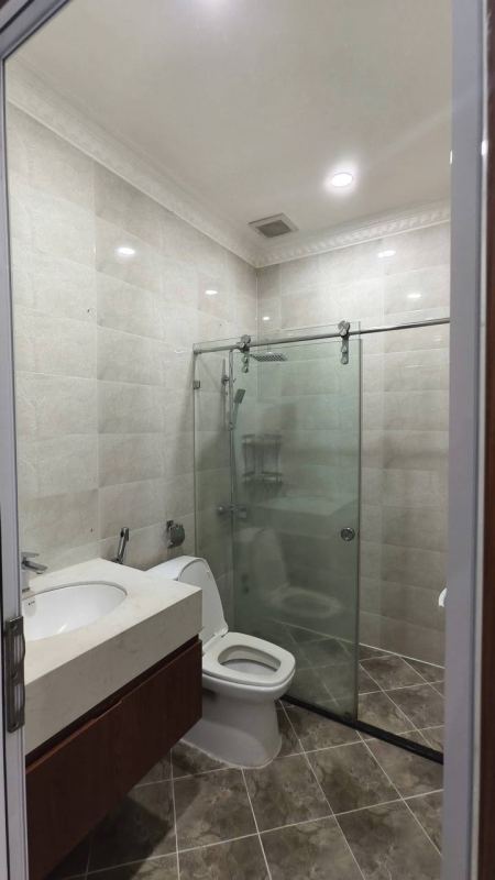 Fully Furnished Studio with Balcony in Vinh Hoa