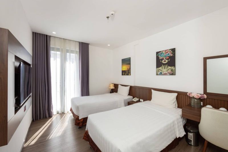 Cozy Room with Pool in Marina District