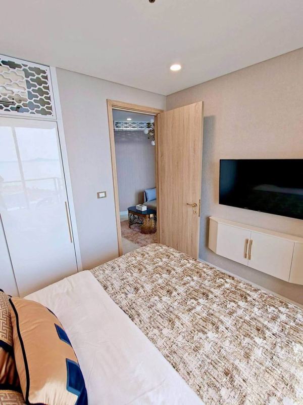 1-Bedroom Apartment in Copacabana Building
