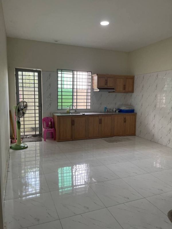 2 Bedroom House with AC and Furniture