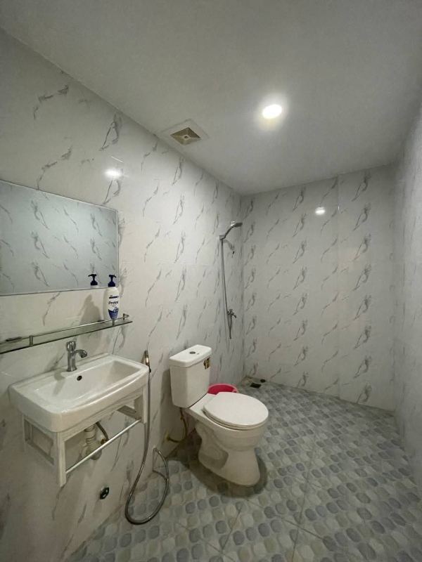 2 Bedroom House with AC and Furniture