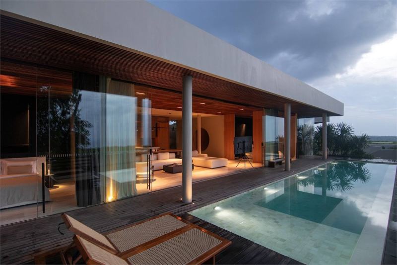 2-Bedroom and 4-Bedroom Premium Ocean View Villas in Bukit