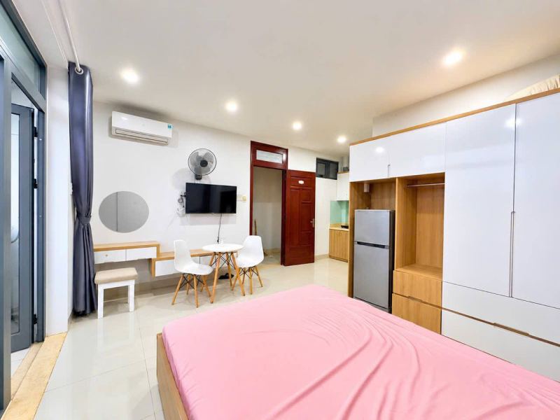 Studio with Balcony in Ha Quang 2