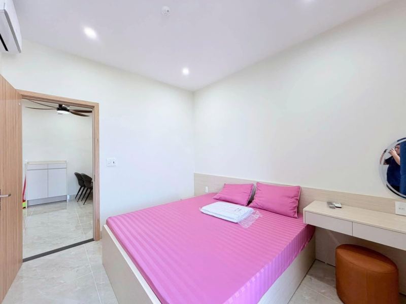 1-Bedroom Apartment on Chu Huy Man Street