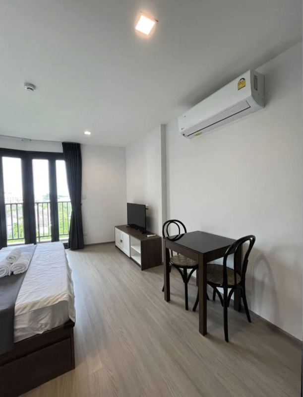 1 Bedroom Apartment in Center