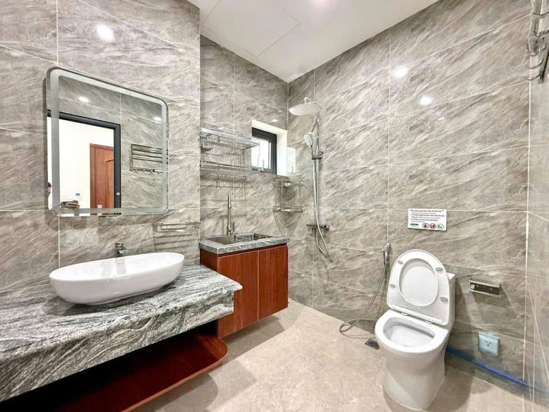 Studio Apartment with Balcony in Vinh Hoa
