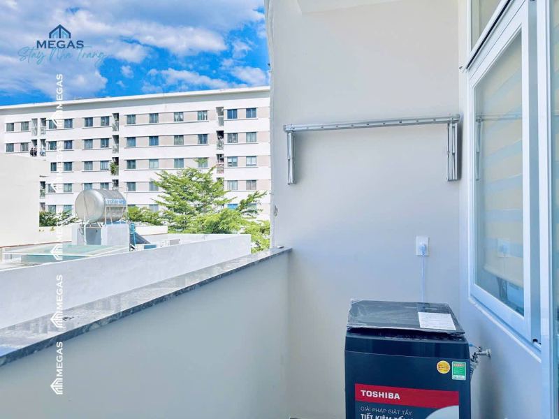 Studio Apartment with Balcony in Vo Van Kiet