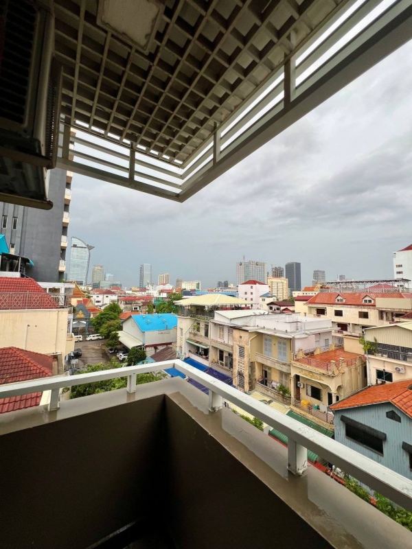 1 Bedroom Apartment near Wat Phnom