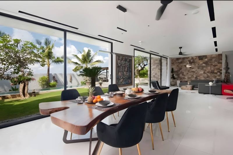3 Bedroom Villa with Pool