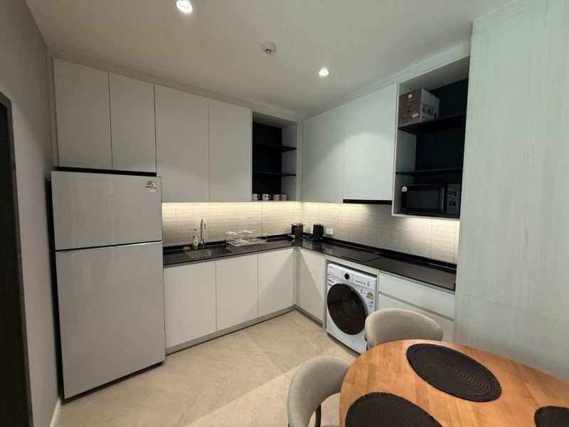 2 Bedroom Condo Near Beach