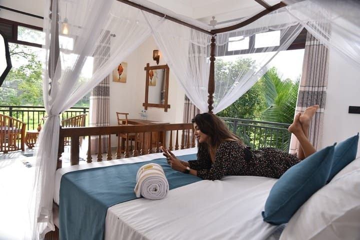 6-bedroom villa with pool in Hikkaduwa