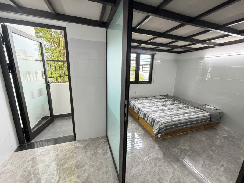 1‑Bedroom Duplex with Balcony, Rooms 201‑202