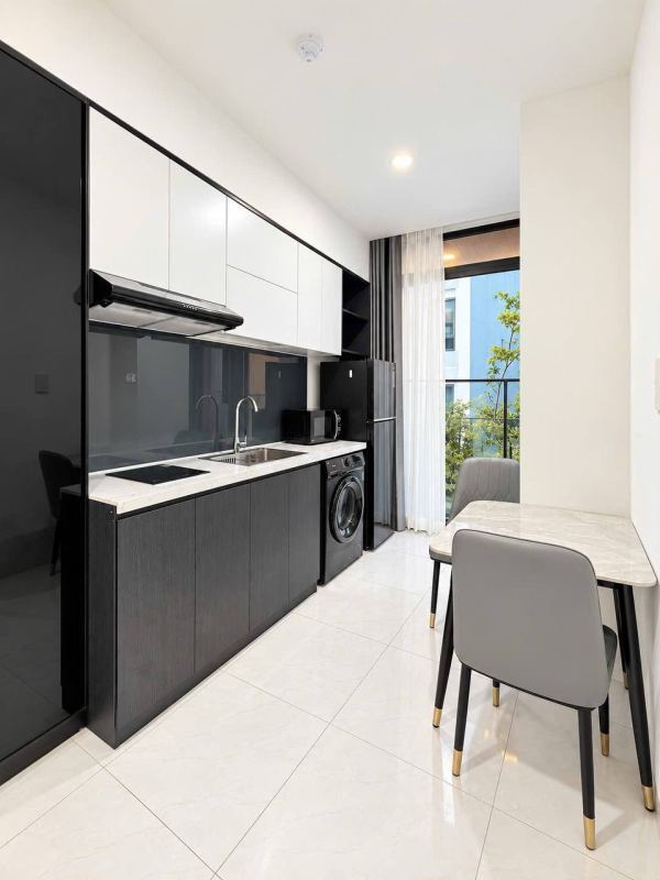 2‑Bedroom Apartment Near Dragon Bridge