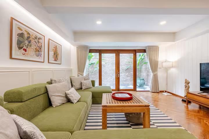 3-Bedroom Townhouse in Si Phum