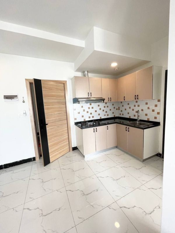1 Bedroom Condo L BTP