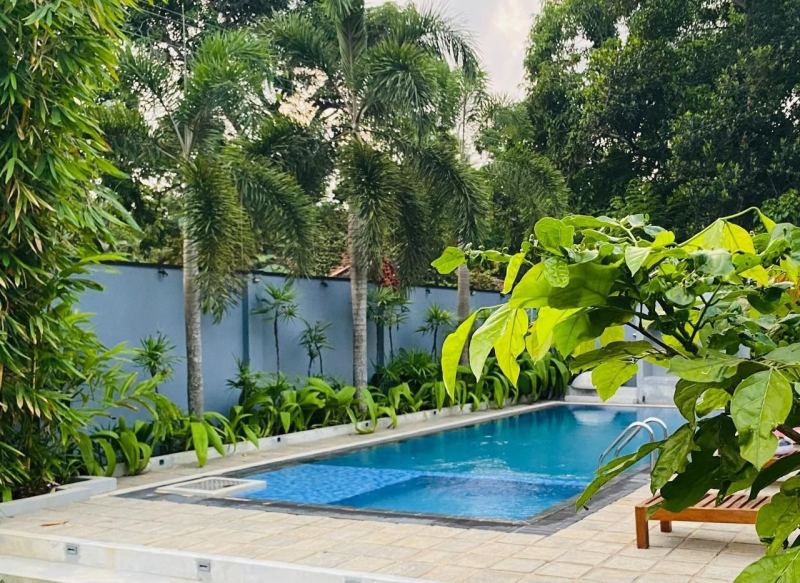 5 Bedroom Villa with Pool