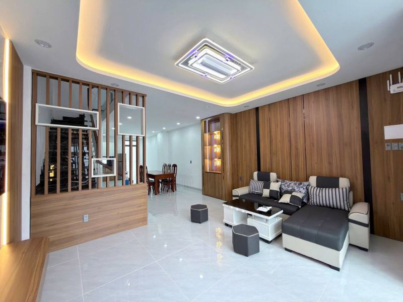 Brand New 3-Story House in City Center