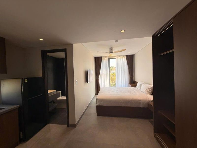 Studio Apartment on Ba Huyen Thanh Quan Street
