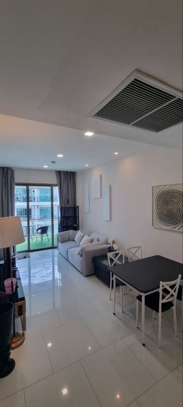 Sanctuary Condo Wong Amat 2 Bedroom Apartment
