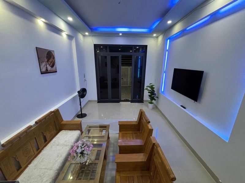 Recently Renovated 4-Bedroom House in Hon Xen