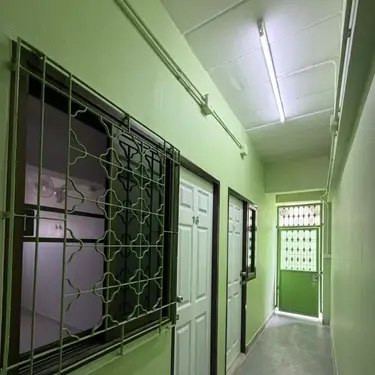 Студия в общежитии в Soi Ekkachai 53