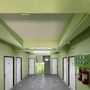 Студия в общежитии в Soi Ekkachai 53