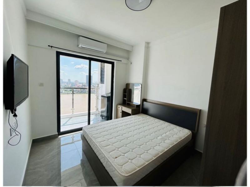 Studio Room with River View