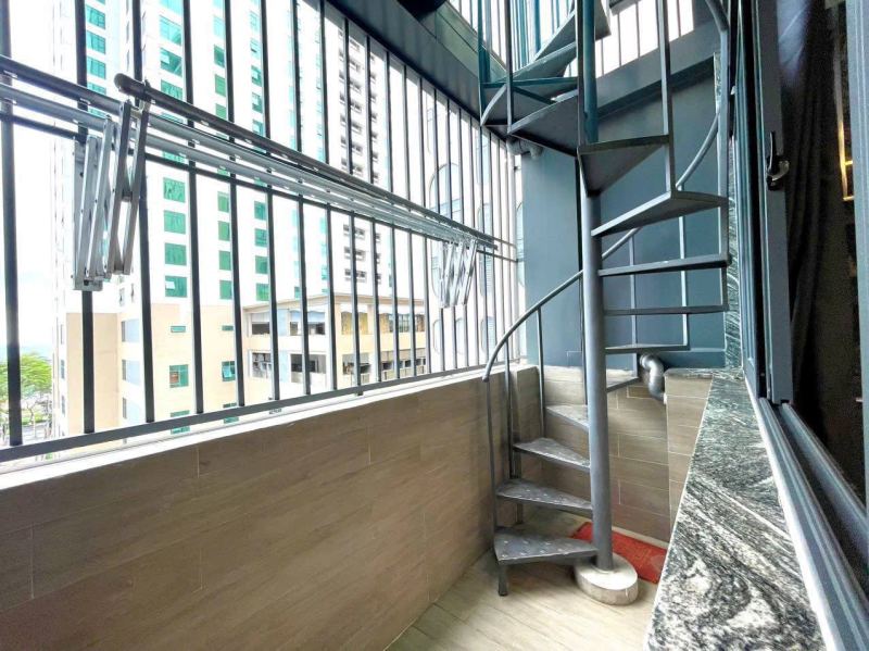 1 Bedroom Two-level Apartment in Hung Vuong