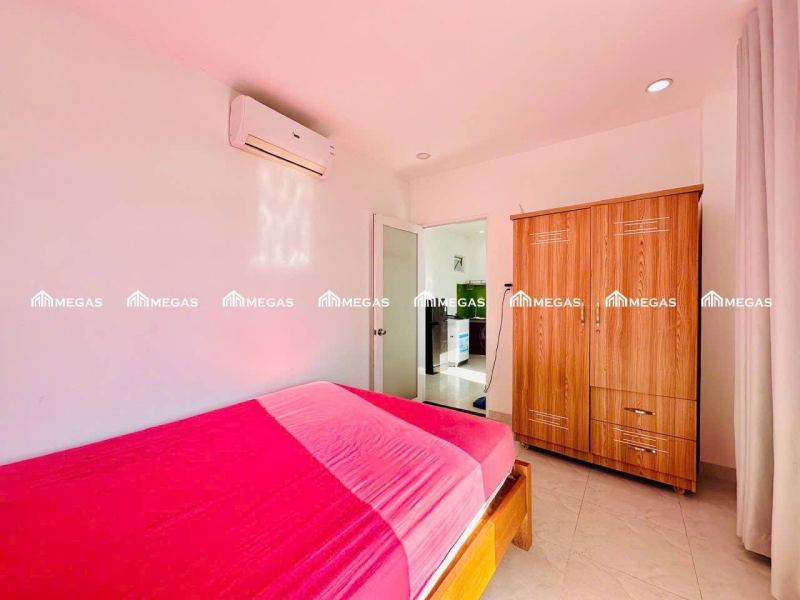 2-Bedroom Apartment in Ha Quang 2