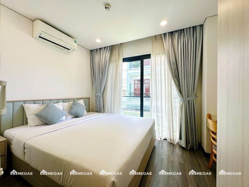 1-Bedroom Apartment on Cao Thang Street