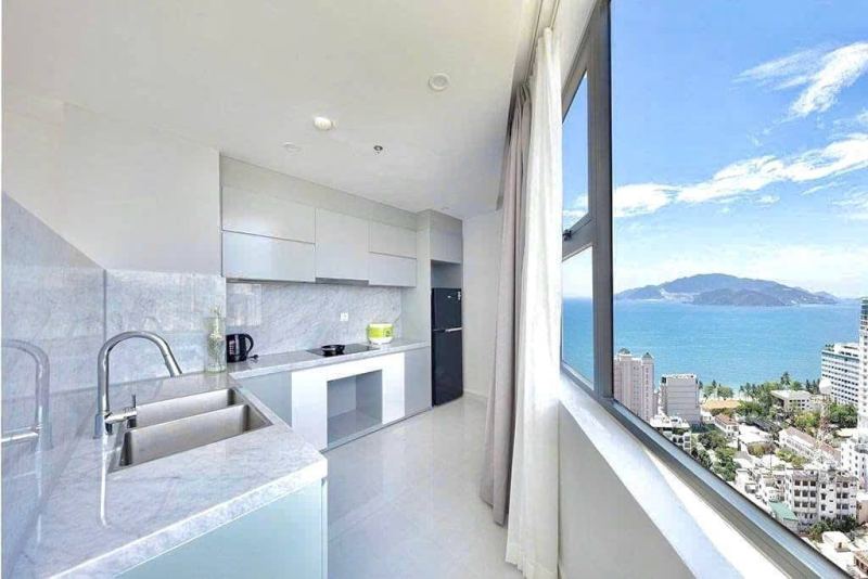 Corner 1 Bedroom Apartment in D'qua with Direct Sea View