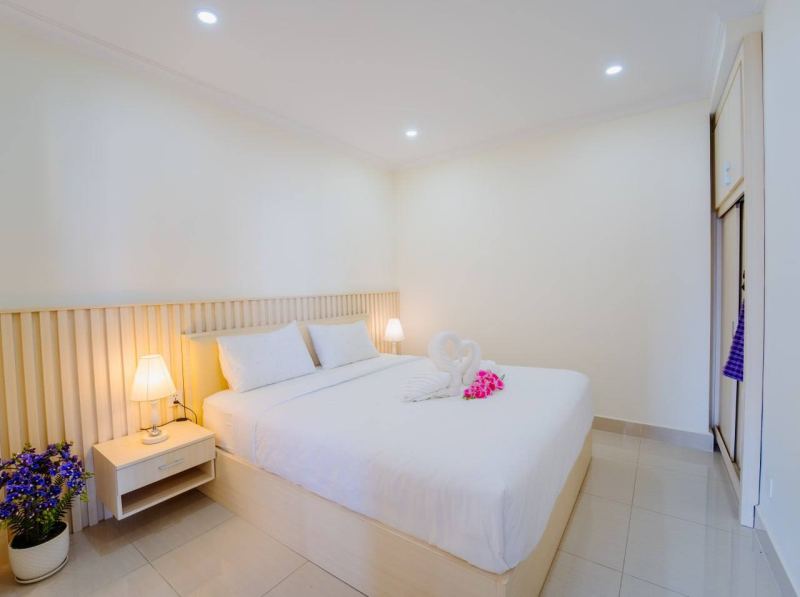 2-Bedroom Apartment in GR-007