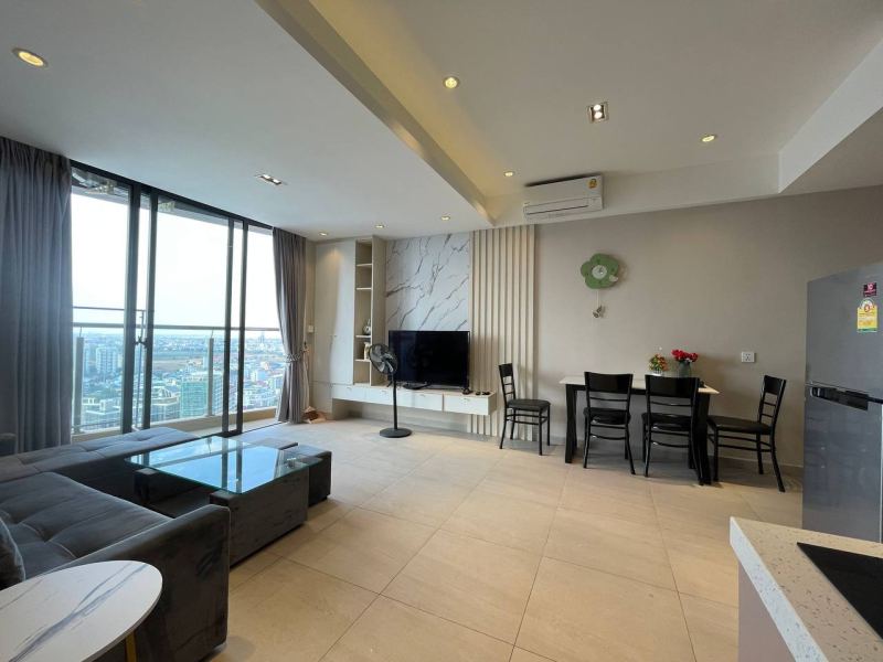 3-Bedroom Condo in Time Square 3