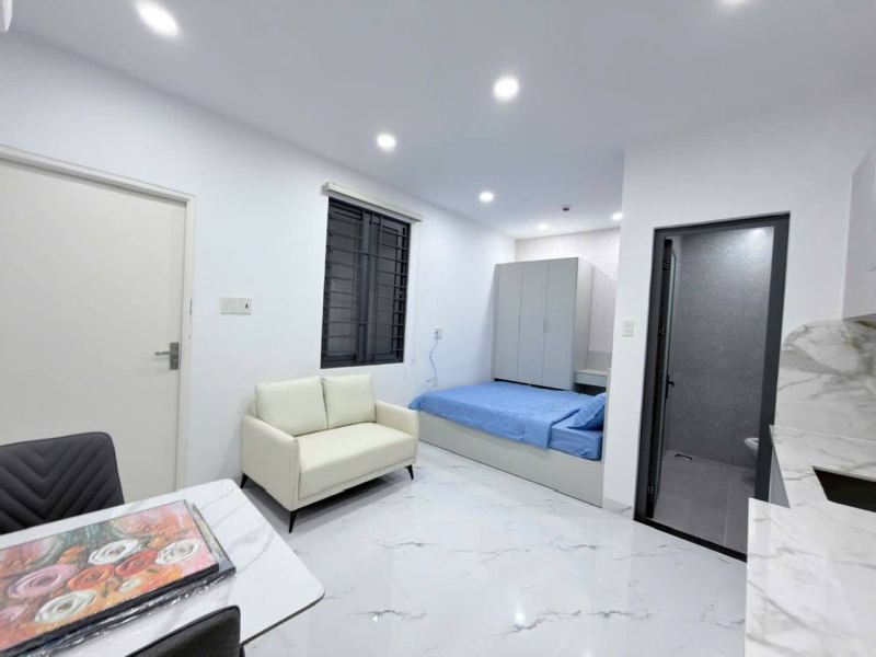 Studio with Balcony and Sea View in Vinh Nguyen