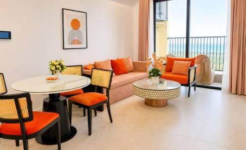 3-bedroom Apartment in Sunset Town