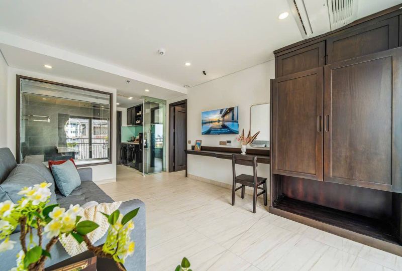 1-Bedroom Apartment with Pool on Le Van Quy Street