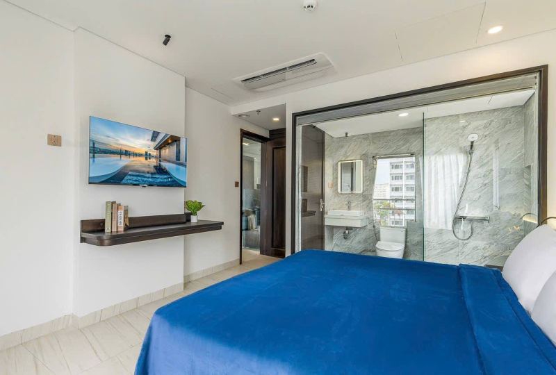 1-Bedroom Apartment with Pool on Le Van Quy Street